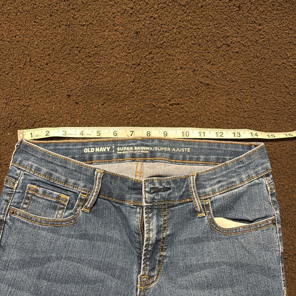 Old Navy Super skinny Mid-Rise Jeans - Picture 3 of 4